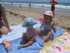 On sand!! Fort Lauderdale by the Sea Beach, Ocean Manor Resort condo-hotel Pool - Image 2
