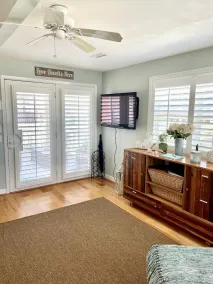 2 br/1 ba on Lumina Ave - Steps from Everything! - Image 2