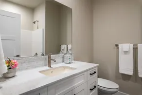 Seasons Guest Home - Image 2