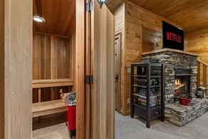 Highland Nook - Pet Friendly | Mountain View | Hot Tub | 3 Kings | Finnish Sauna - Image 2