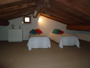 Charming stone cottage -air conditioner. Shared pool with 2 houses 10x5 m - Image 5