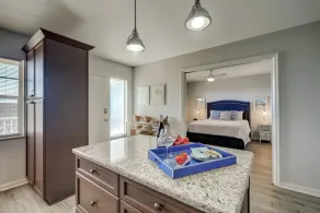 Bay Tree Beach Side - Image 5