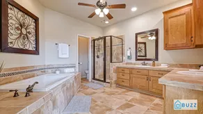 Bayview, Waterfront, Hot Tub, Fishing, Sleeps 14 - Image 2