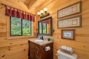 Thyme Out Cabin - Image 3