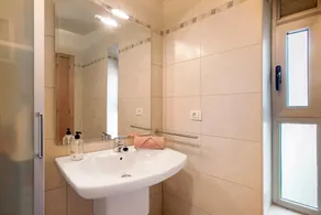Holiday Apartment 'Los Patios' with Private Terraces, 5 Minutes' Walk from the Beach - Image 2