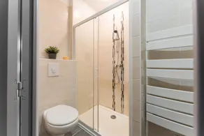 Holiday Home 'Le 153' with Private Terrace and Wi-Fi Rochefort-du-Gard - Image 2
