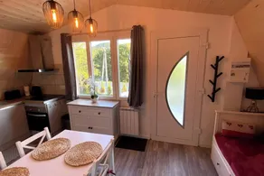 Nouveau chalet romantique à la montagne avec jacuzzi et sauna privatif - Image 4