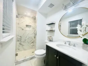 Ideal Home Rental for Large Fan Group- WALK to AT&T Stadium.  Park for free - Image 2