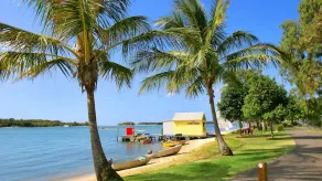 Privat Beach House, gåafstand til butikker og caféer, tæt på Noosa River - Image 5