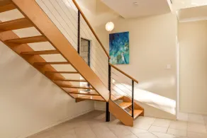 INVITING 2 STOREY COASTAL ESCAPE IN PRIME HOLIDAY POSITION ON YALLINGUP HILL - Image 2