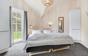 Six-Bedroom Holiday Home In Blavand - Image 5