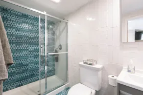 Studio privé, vue spectaculaire sur l'océan, salle de bains, kitchenette, très calme - Image 2