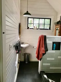 Lakefront Cottage | Panoramic Nature & Water Views - Image 4