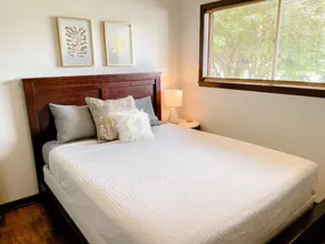 Good Vibes House - Centrally located, cozy house!  - Image 3