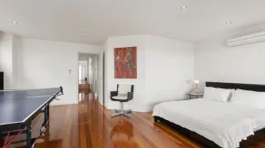 Port Views - Charming Townhouse in the Centre of Portarlington. - Image 4
