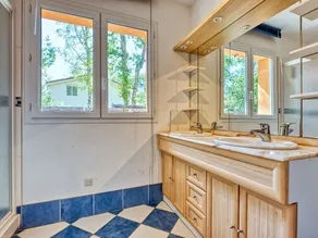 Fantastisk privat feriebolig for 7 gæster med privat pool, WIFI, TV, terrasse og kæledyr tilladt - Image 4