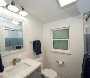 Modern Farmhouse Retreat – Heated Pool & Close to Beaches! - Image 2