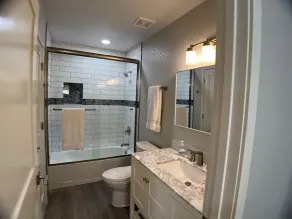 \"Open NOW!\" Newly Remodeled Luxury Condo. Centrally located. - Image 4