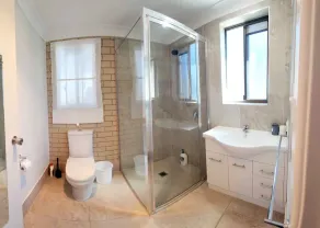 Very Large 3BR Apartment by Kawana Beach ⛱️ - Image 3