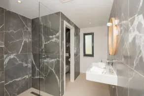 Luxury Villa Bacana near the sea in Brela, sauna, jacuzzi, family, quiet area, heated pool, gym - Image 3