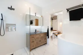 Very Cute Beach Cottage with Huge Private Pool and Amazing Outdoor Entertaining! - Image 3
