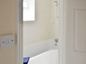 3 bedroom accommodation in Caister-on-Sea - Image 2
