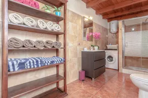 Villa \"Abraham\" con vista sulle montagne, Wi-Fi, piscina e terrazza - Image 3