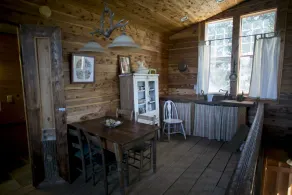 SEVENTY-FOUR RANCH - BED AND BREAKFAST - Image 4