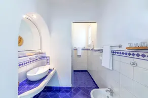 Prestige Two-Room Apartment with a wide terrace and outstanding sea view - Image 4