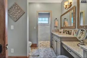 Beautiful lakeside family or corporate retreat with pool, hot tub, and  more! - Image 2