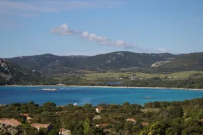 Charmante Villa mit herrlichem Meerblick auf die Bucht von Santa Giulia - Image 5