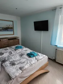 Holiday Apartment \"Metz\" with Private Terrace & Wi-Fi - Image 4
