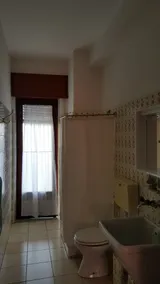 Apartment in einem zweistöckigen Einfamilienhaus - Image 3