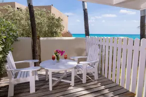 Inchcape Seaside Villas right on Silver Sands Beach - Garden Apartment - Image 5