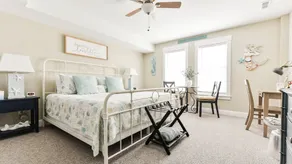 PRIVATE King Suite, POOL, GRILL,outdoor shower,coffee bar,mini fridge,microwave - Image 4
