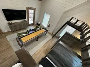 Stunning Modern Cabin - Image 2