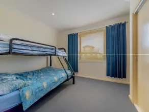 5 Salmon Row, What a position, so close to Smiths Beach! - Image 5
