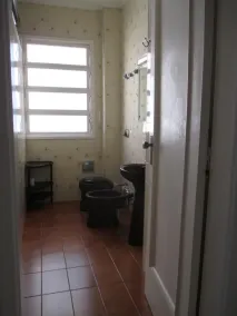 Beach Front Apartment Guarujá - Image 4
