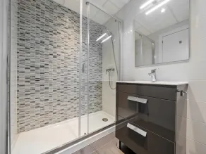 Penthouse avec solarium privé et piscine face mer - Image 3
