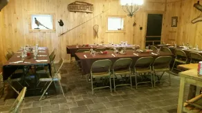 Familie und Hund, macht Lodge großartiger Ort für Veranstaltungen. - Image 5