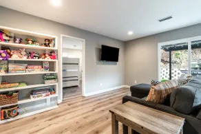 Coastal Home Perfect for Large Families and Groups of Friends - Image 2
