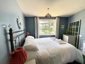 High Spec 2 Bedroom Apartment with Amazing Sea Views - Image 4