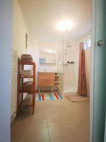 Schöne unabhängige Wohnung beim Eigentümer - Image 2