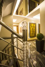 Maxuite Hotel in Home - Image 2