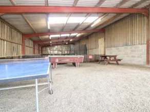 THE WALTON, family friendly, with pool in Ludlow - Image 3