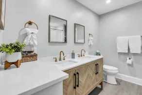 Bungalow Blue in Bradley Park! Beach Badges Included! - Image 3