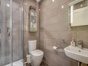 TWO LAKE VIEW, pet friendly, luxury holiday cottage in Coniston - Image 2