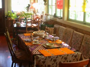 HOLLYHOCK COUNTRY HOUSE - BED AND BREAKFAST - ADULTS ONLY - Image 2