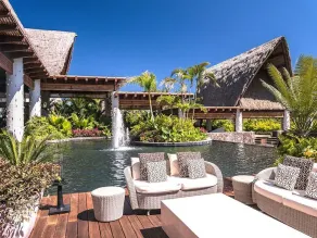 Stunning Two Bedroom Beach residence with Golf Package - Image 3