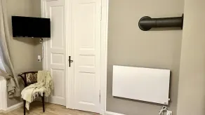Beautiful old building apartment in a top location 10 minutes to town in the residential area - Image 4